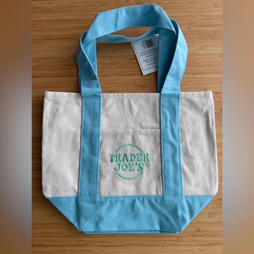 NWT Trader Joe's Mini Tote Bag (2026 Spring Pastel) Baby Blue 🛍️